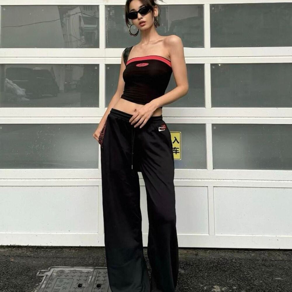 I am gia Women's Black and Red Crop-top - Picture 6 of 6